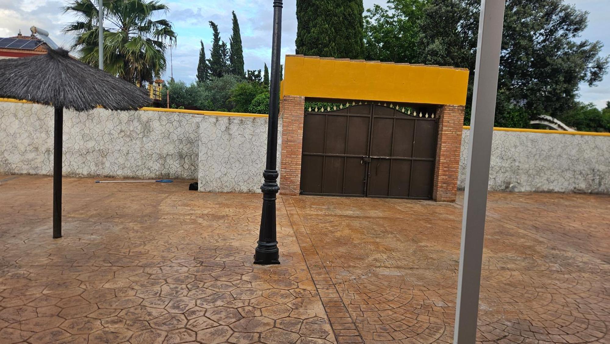 Chalet El Campillo Seville Exterior photo